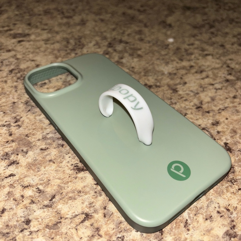 Loopy case. iPhone 14/iPhone 13. Original. Sage